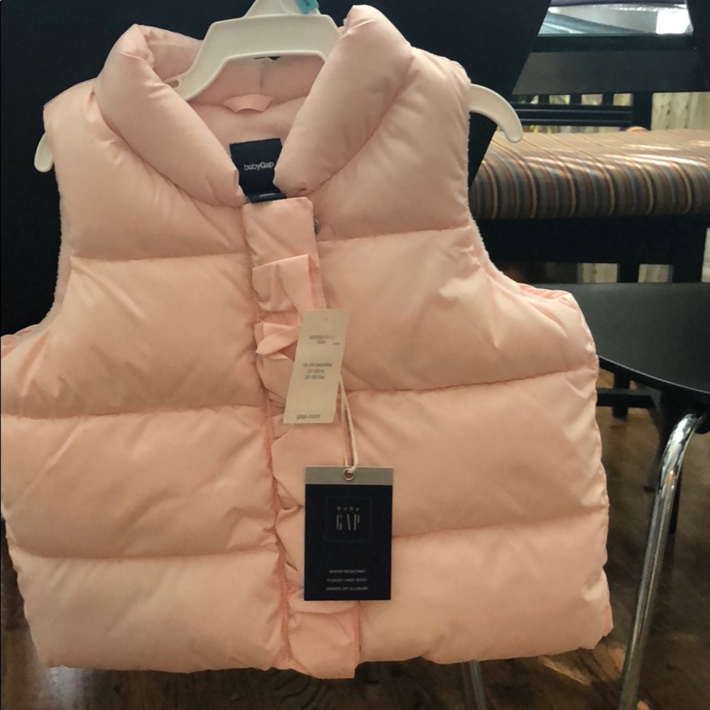 Gap puffer pink vest